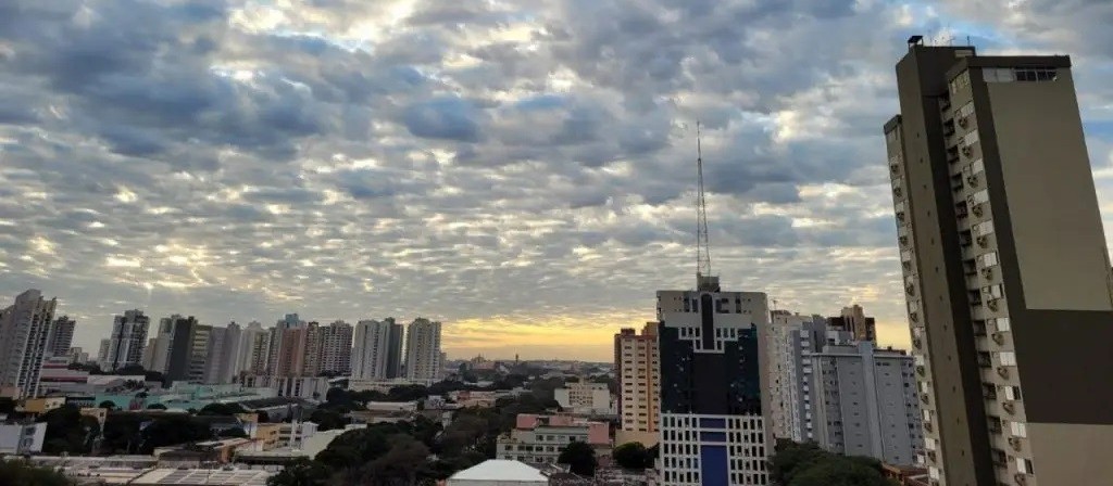 Instabilidade toma conta do tempo em Maringá nesta sexta-feira (7)