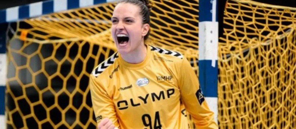 Gabi Moreschi brilha na estreia do handebol do Brasil nos Jogos Olímpicos