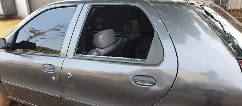 Ladrões roubam carro e trocam tiros com a polícia em Marialva