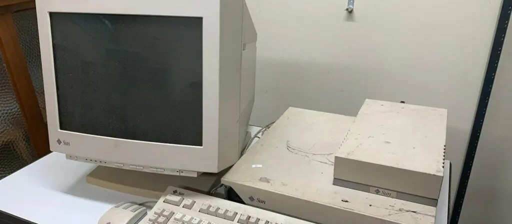 Há 29 anos, um computador se conectava à internet pela primeira vez em Maringá