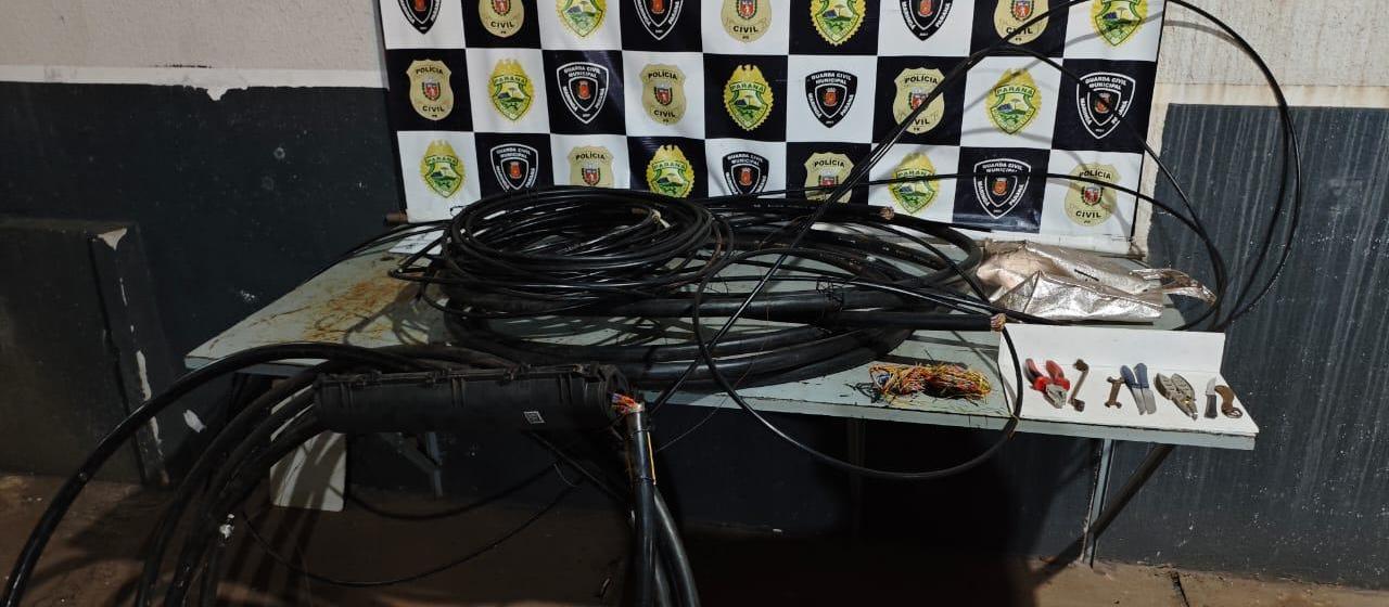 Suspeitos são presos em flagrante furtando fiação de telefonia e internet