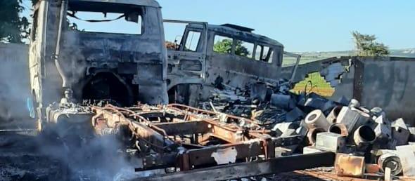 Chácara pega fogo em distrito e polícia suspeita de incêndio criminoso