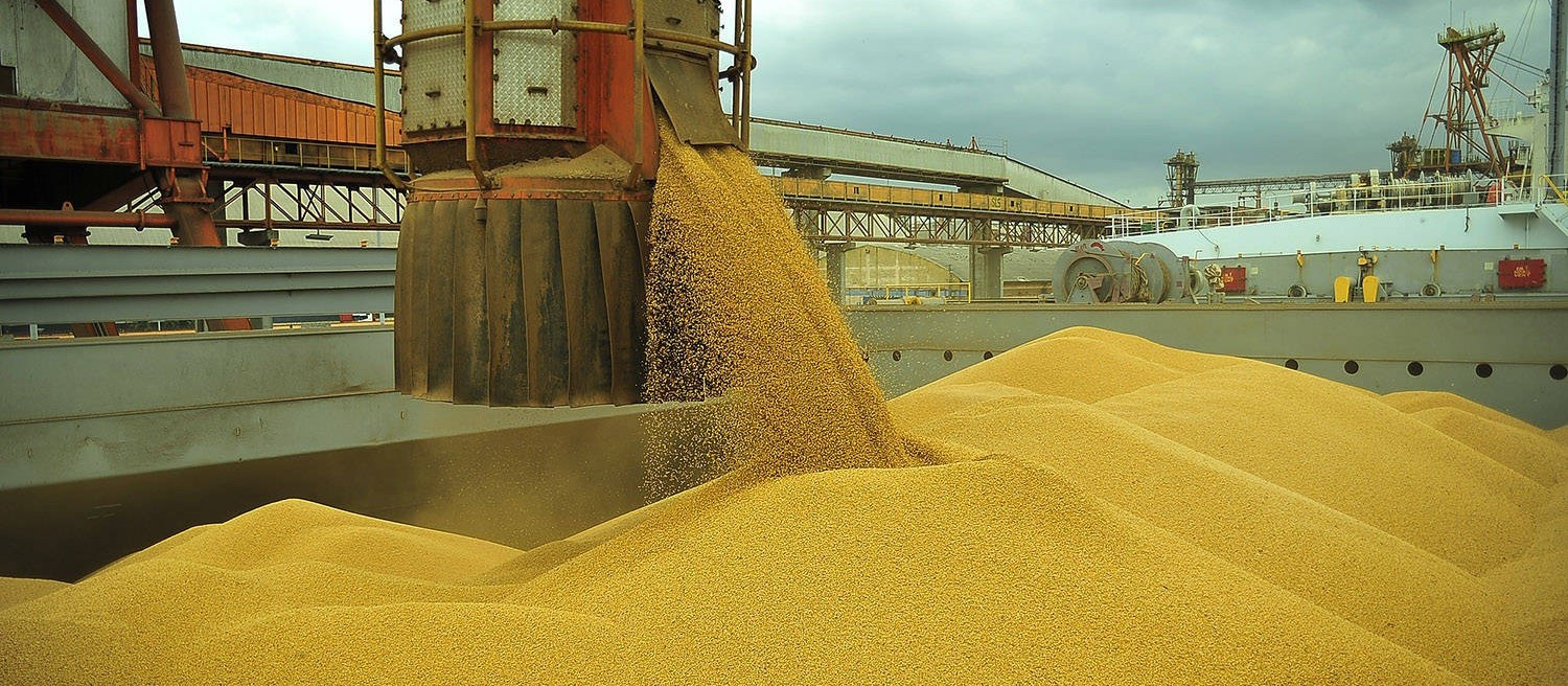 Safra 2017/18 produziu 228 milhões toneladas de grãos, segundo a Conab