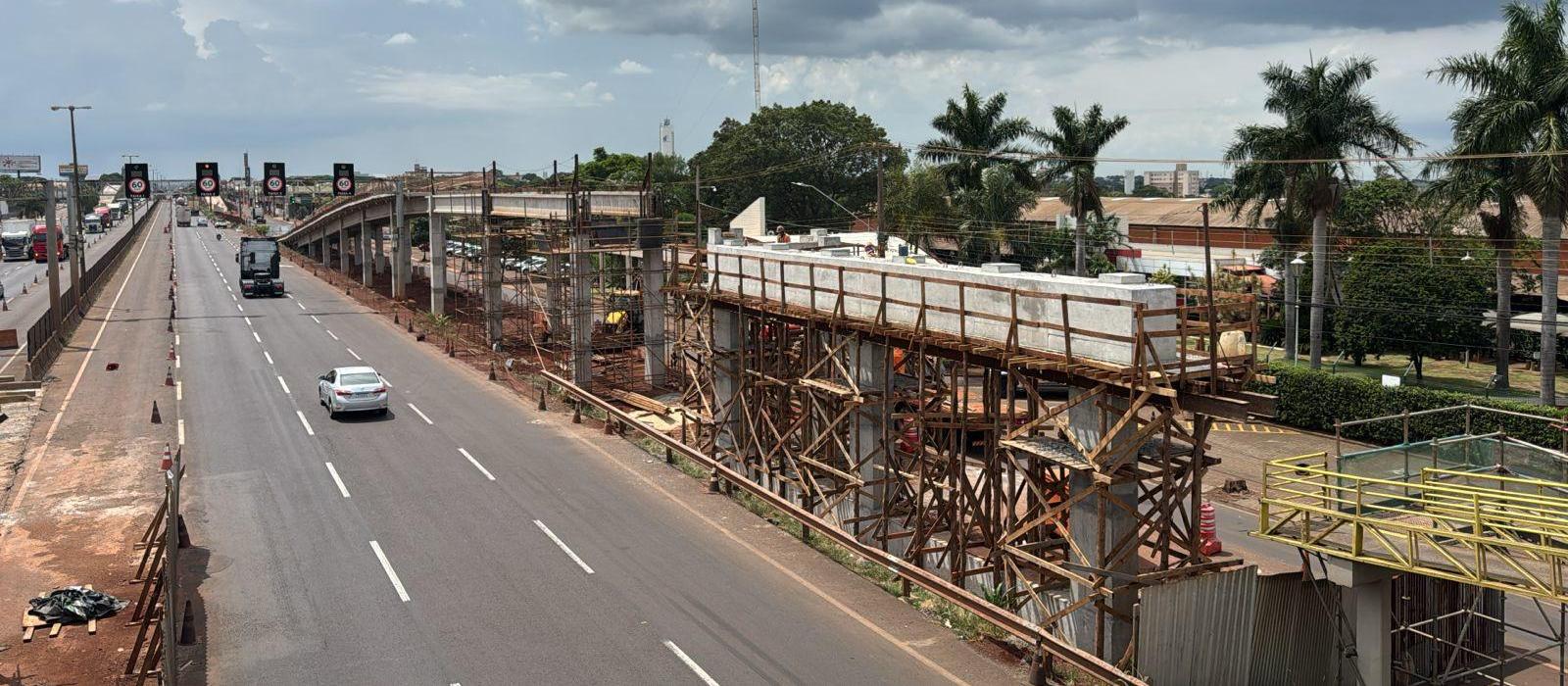 DER interdita trecho da marginal da BR-376 em Sarandi para obras