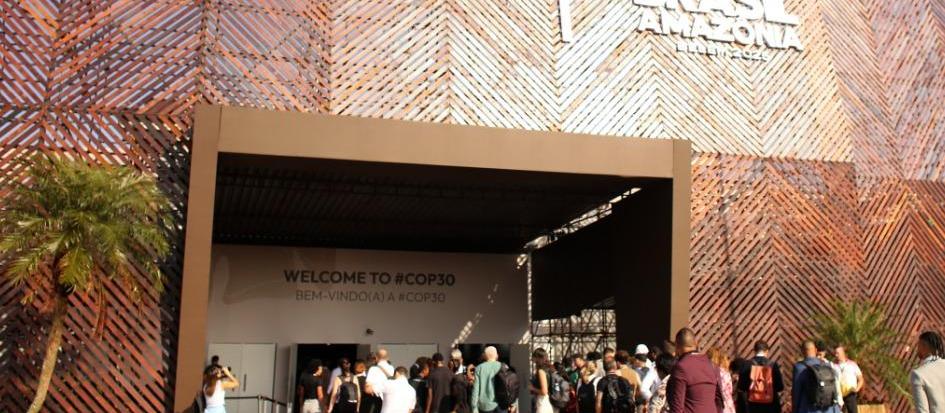 Na COP 30, prefeito participa de painéis sobre mobilidade e lixo urbano