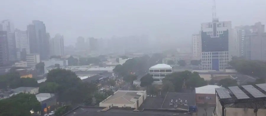 Chuva deve marcar o tempo em Maringá neste domingo