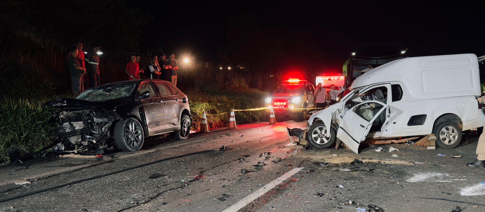 Carro invade pista contrária e provoca acidente com morte na PR-897