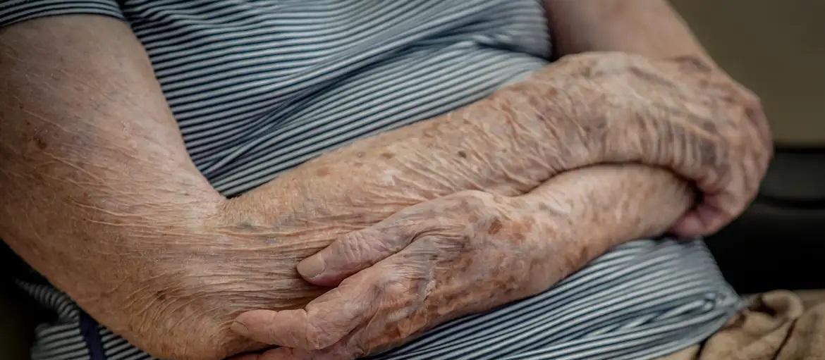 Parkinson: projeção aponta crescimento de 112% nos casos até 2050