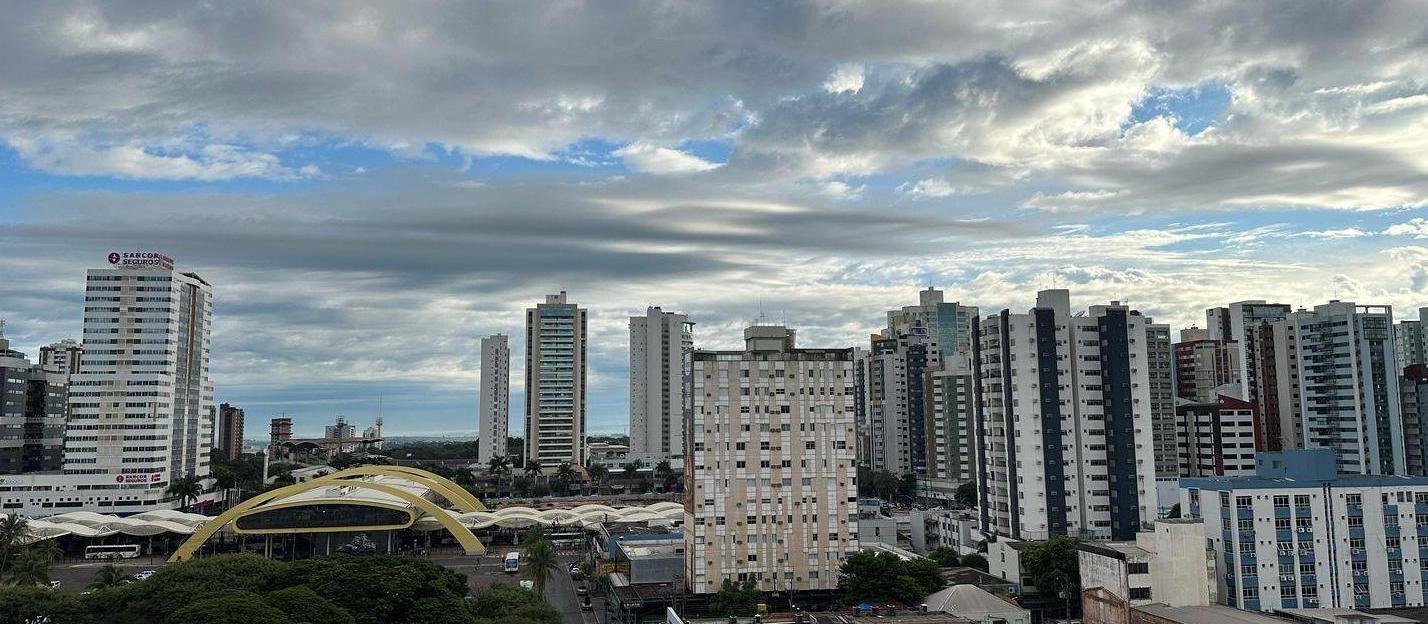 Terça-feira (5) amanhece nublada, mas sol deve aparecer em Maringá