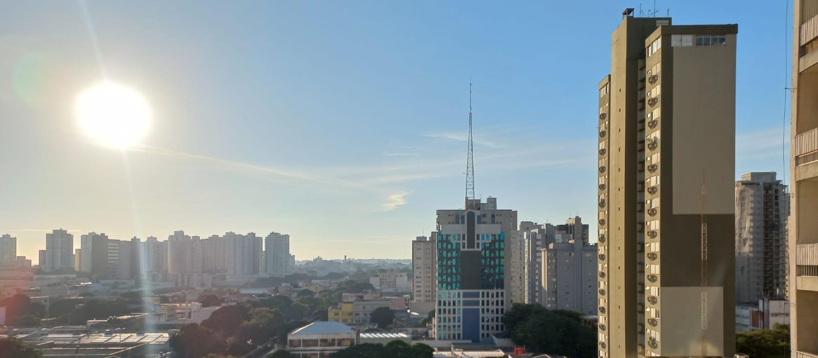 Terça - feira (6) de céu claro e máxima de 27 °C