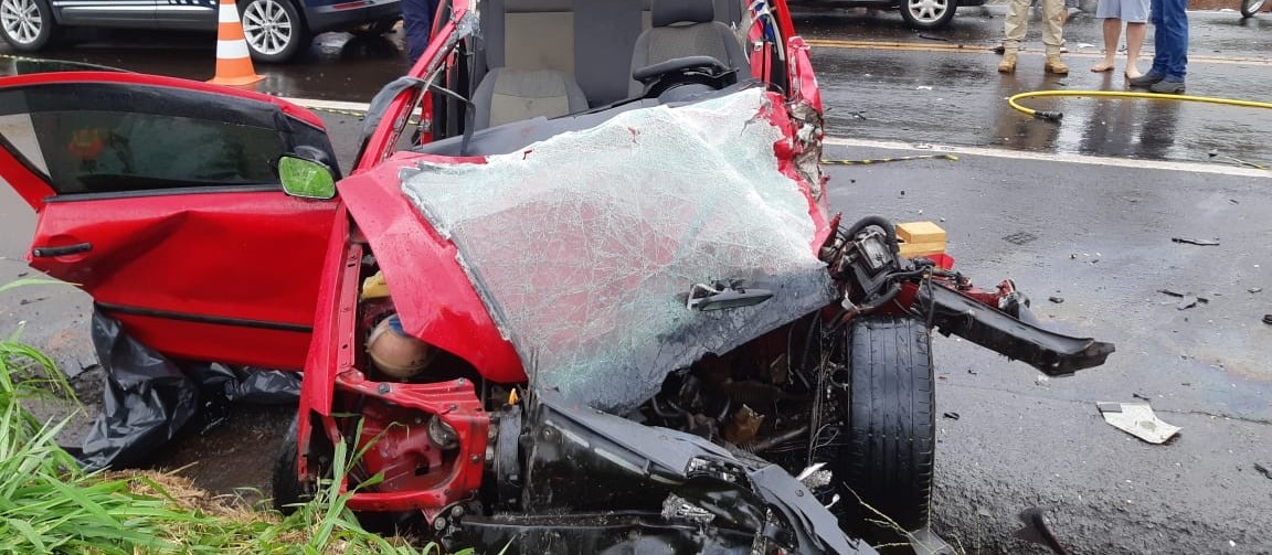 Homem morre em acidente na  BR-376 após carro ‘deslizar’ na pista