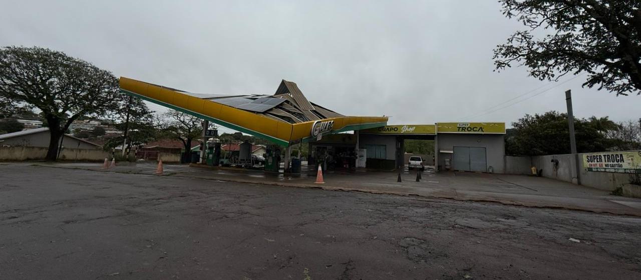 Mais de duas mil casas são danificadas por granizo em Barbosa Ferraz