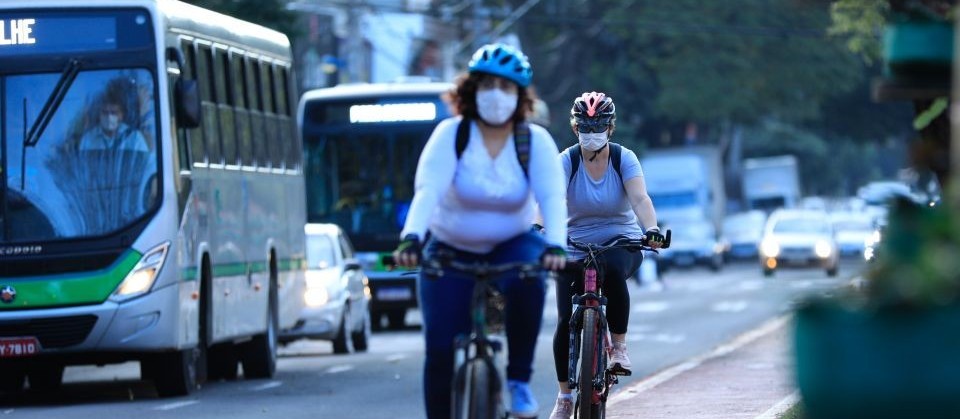 Bicicletas devem se multiplicar, mas transporte coletivo não tem a mesma tendência