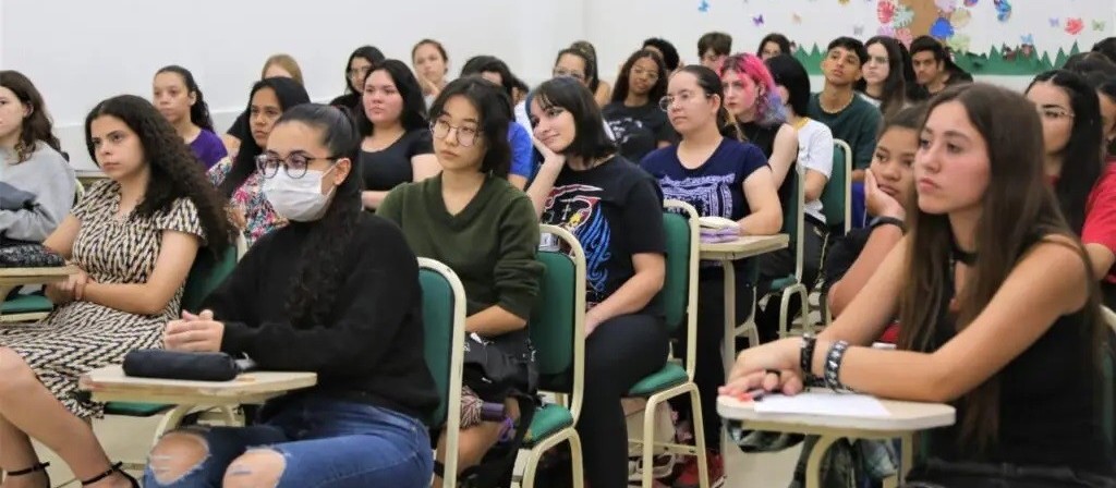 Pré-inscrições para cursinho gratuito começam segunda (20)