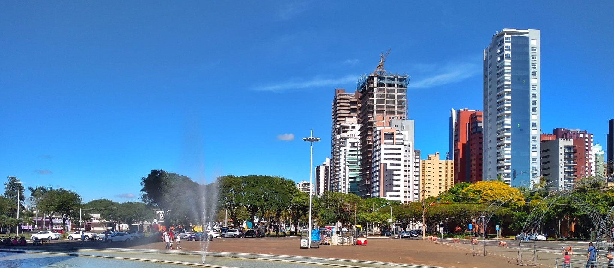 Estabilidade e temperaturas mais altas; confira como fica o tempo nesta quinta-feira (08)