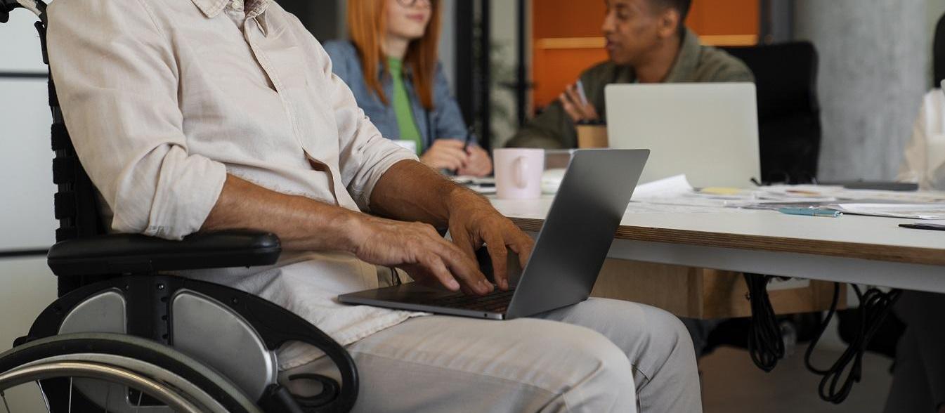 Pessoas com deficiência ocupam apenas 1% das posições de liderança