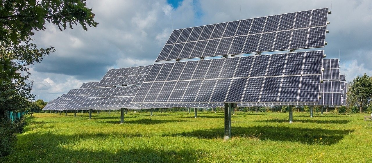 Com energia mais cara, dispara a procura por sistemas de placas solares