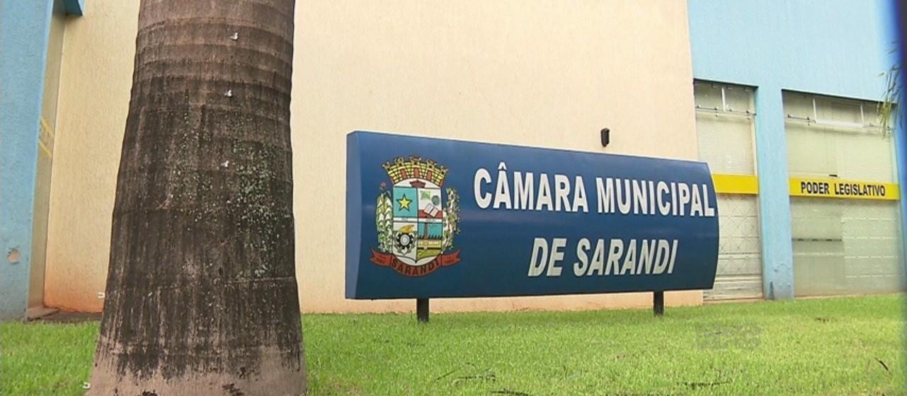 Vereadores de Sarandi votam aumento de cadeiras, salários e criação de 13º