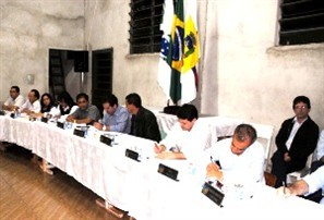 Câmara de Apucarana faz consulta pública sobre aumento de vereadores