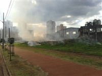 Fogo destrói mata no Jardim Laudicéia em Maringá