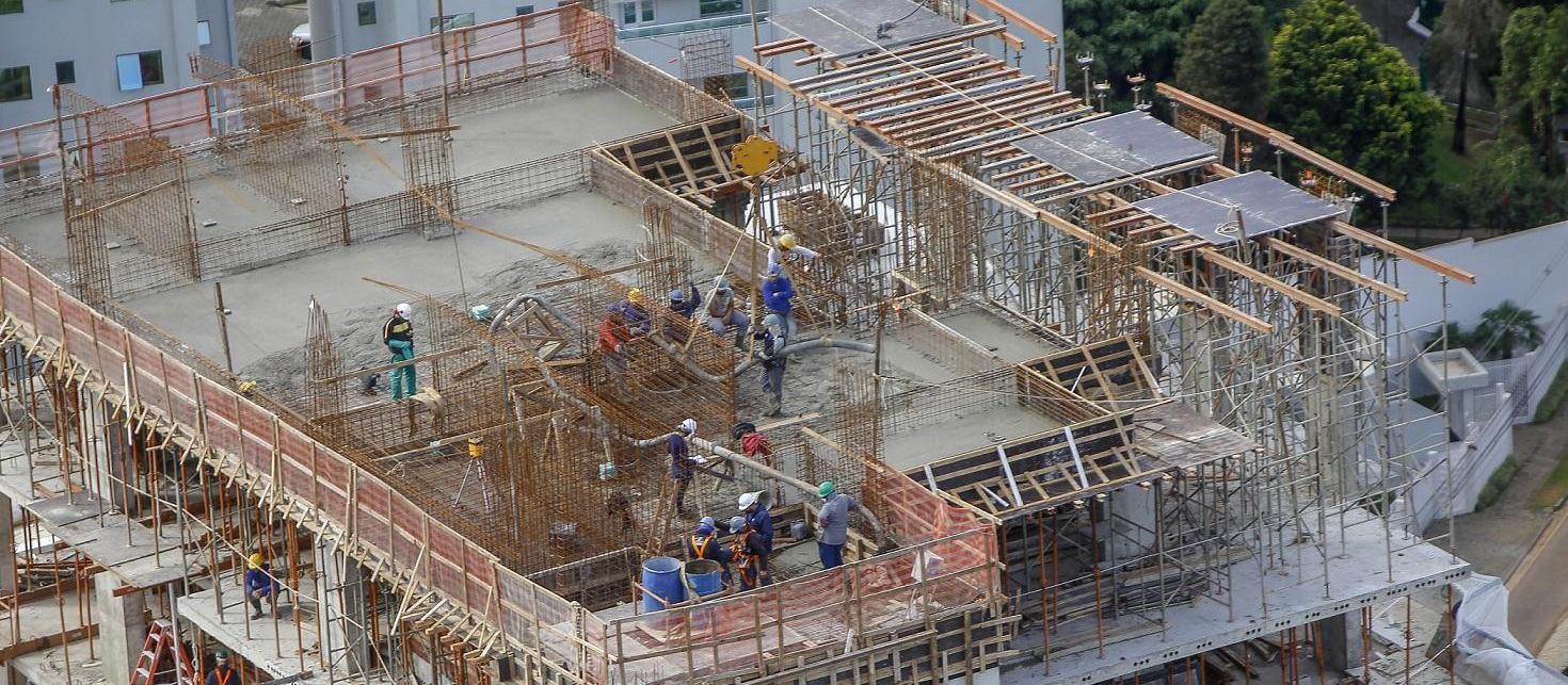 Evento em Curitiba une governadores do Sul para impulsionar a construção civil