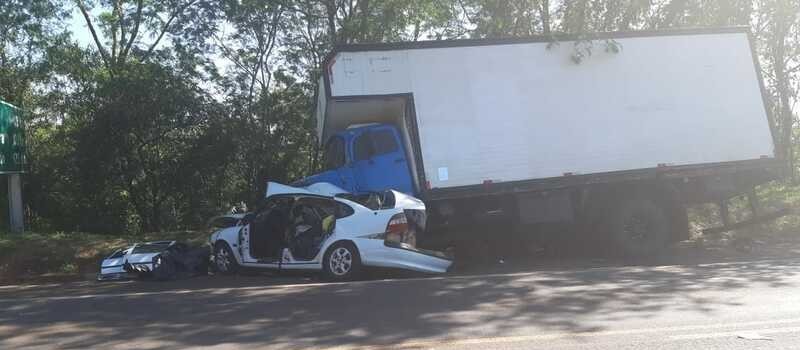 Motorista de Maringá morre em acidente na PR-323, em Umuarama