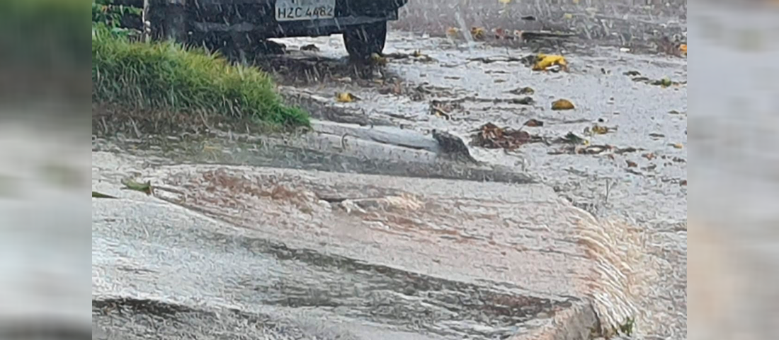 Chuva revela as ligações clandestinas na rede de esgoto em Maringá