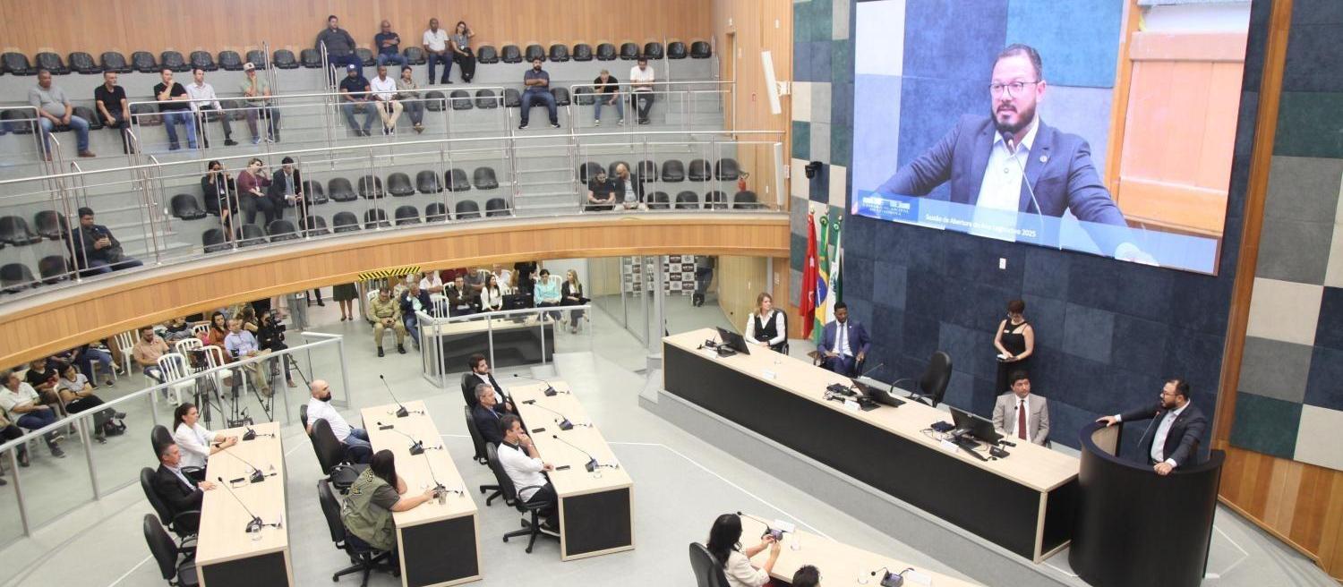 Acúmulo salarial de secretários volta à pauta da Câmara de Londrina em sessão extraordinária