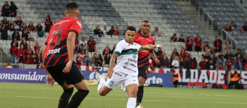 Com gosto de derrota, Maringá FC empata com o Athletico na capital