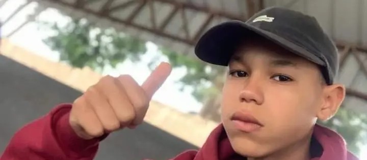 Menino de 12 anos é assassinado a tiros na região; câmera flagrou o crime