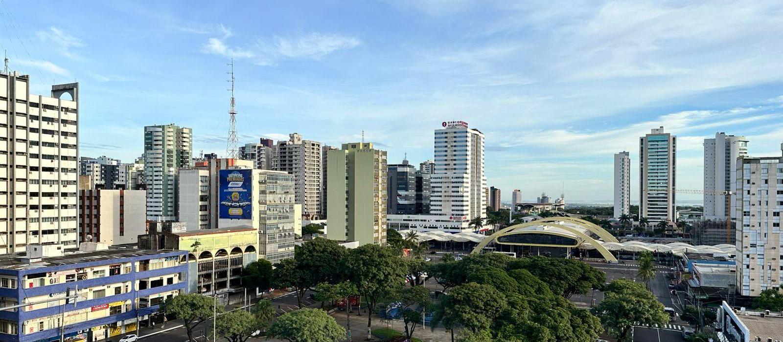 Quinta-feira (19) segue com temperaturas elevadas em Maringá; confira os detalhes da previsão