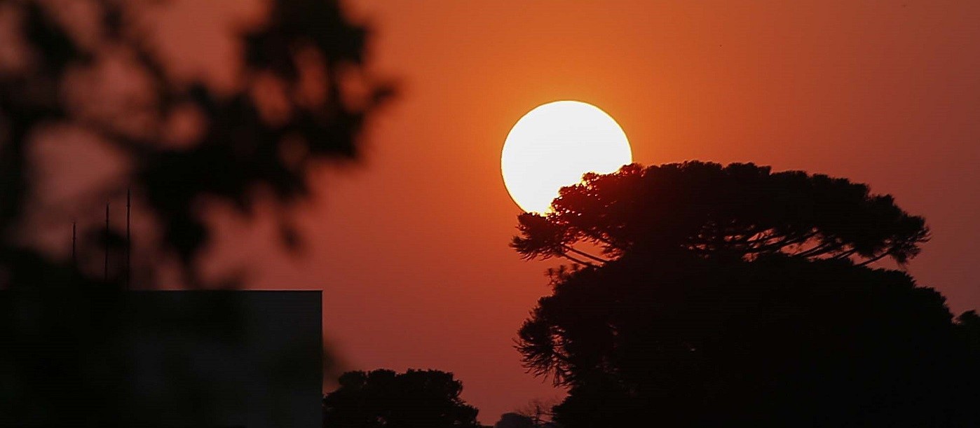 Inmet indica onda de calor com riscos à saúde em 172 cidades do Paraná