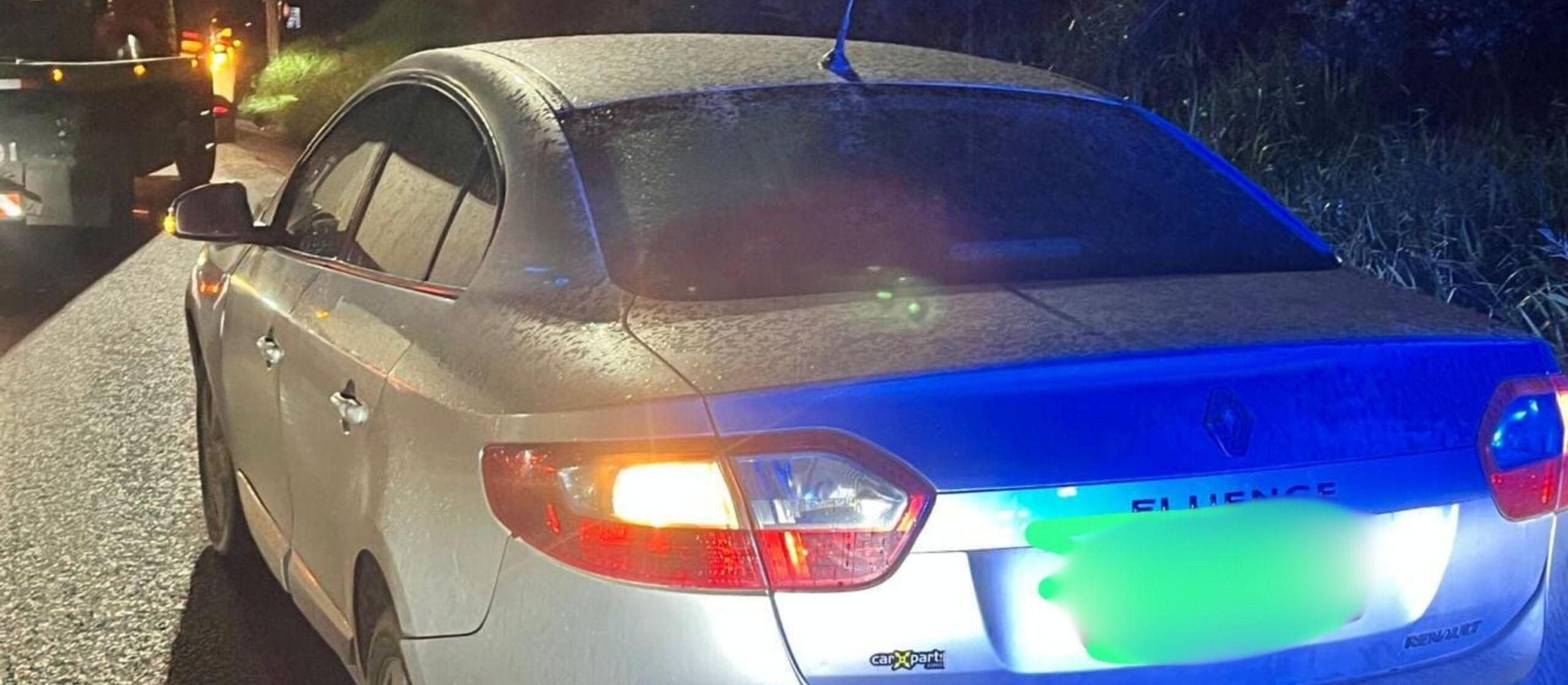 Mulher vítima de ameaças foge de carro em pedágio de São José dos Pinhais