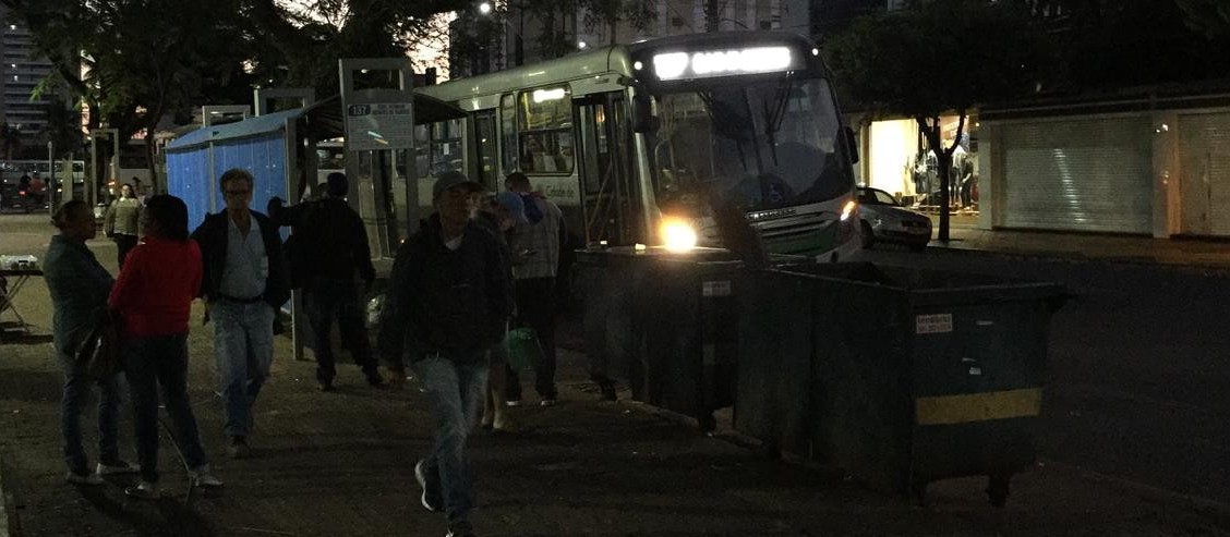 Confira os reflexos da paralisação dos caminhoneiros em Maringá