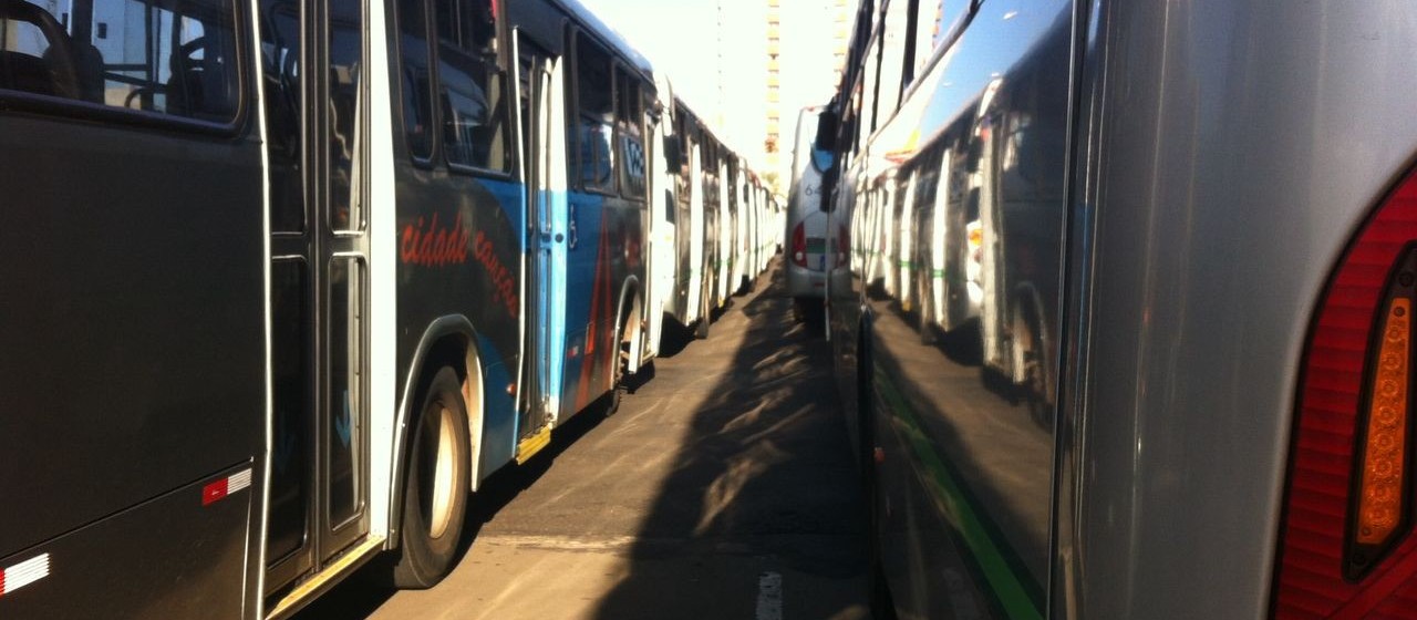 Vereador propõe tornar assentos de ônibus em Maringá exclusivos para gestantes, idosos e deficientes