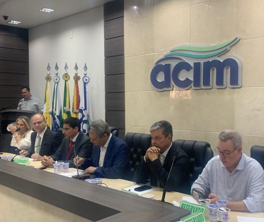 Prefeito anuncia maior data center da América Latina e ZPE em Maringá