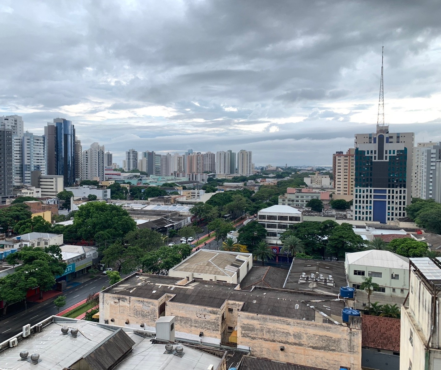 Tempo segue instável em Maringá nesta terça-feira (17)