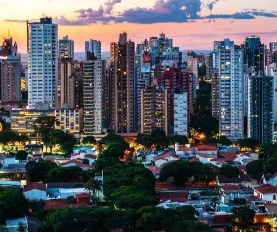 Maringá tem 109 prédios com 11,9 mil apartamentos em construção