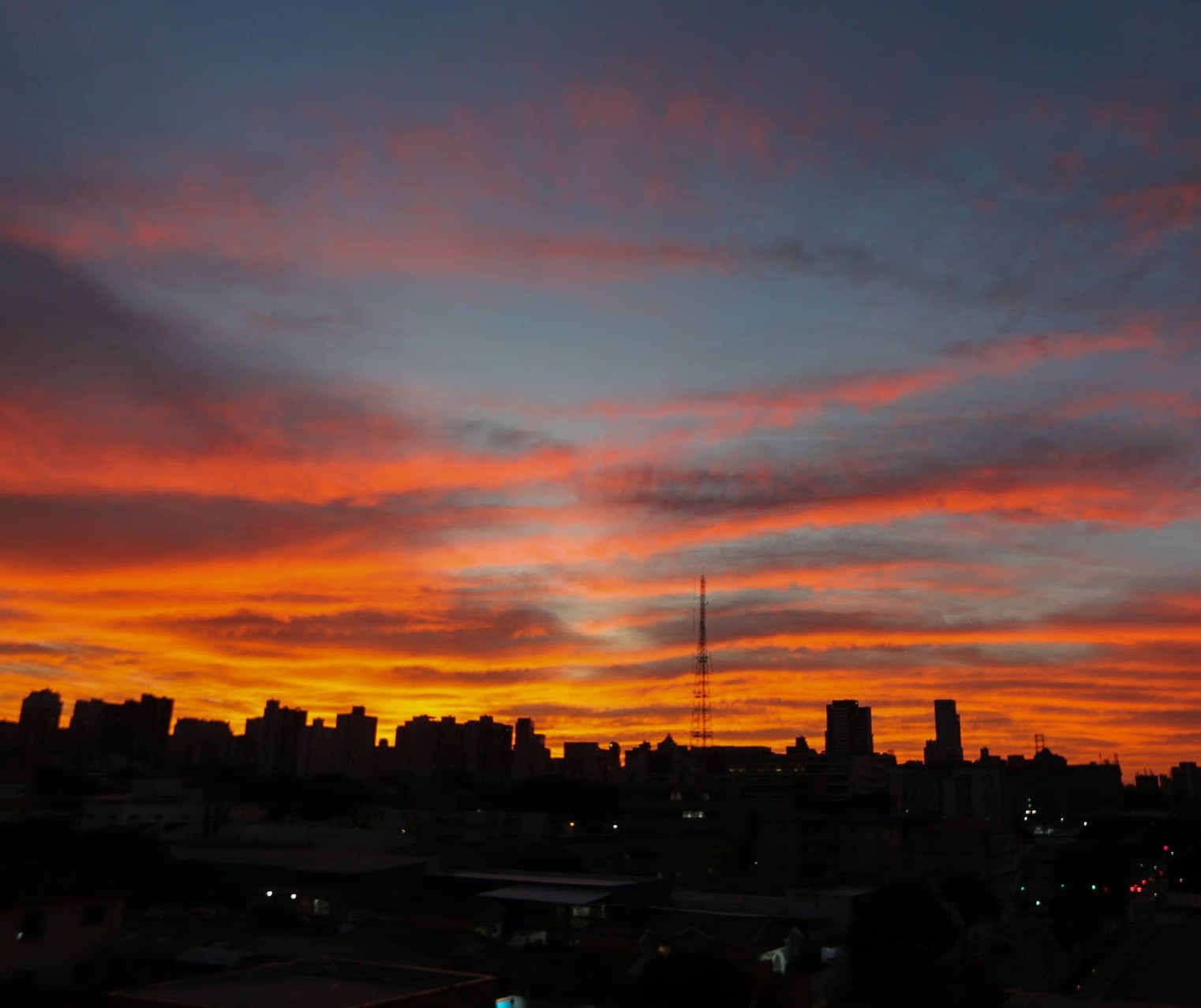 Nova frente fria volta a derrubar as temperaturas no Paraná