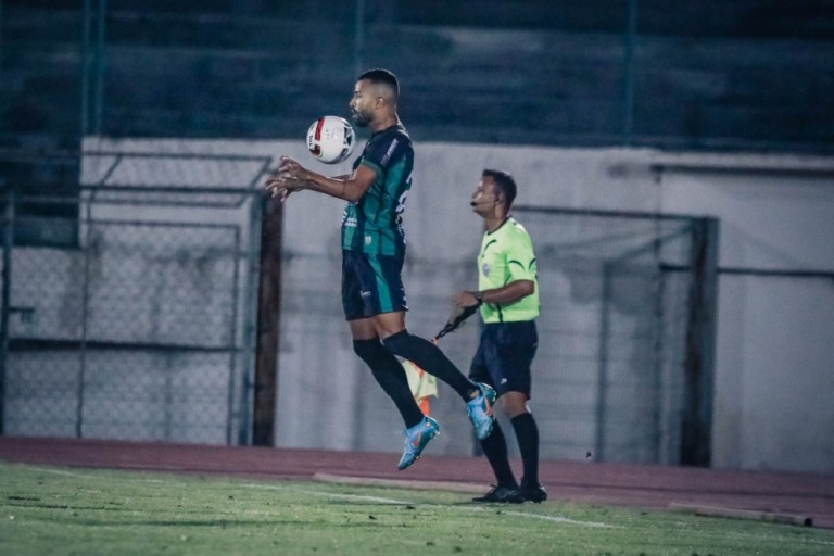 Maringá FC empata com o Operário no último minuto