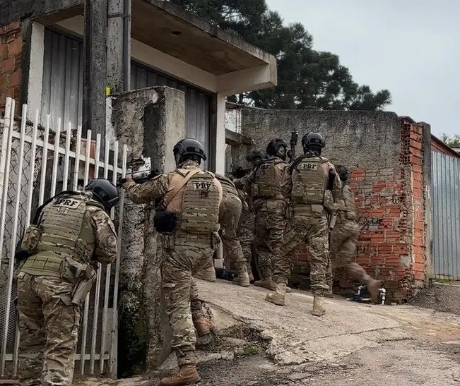 Operação mira grupo envolvido em roubos de cargas na região dos Campos Gerais