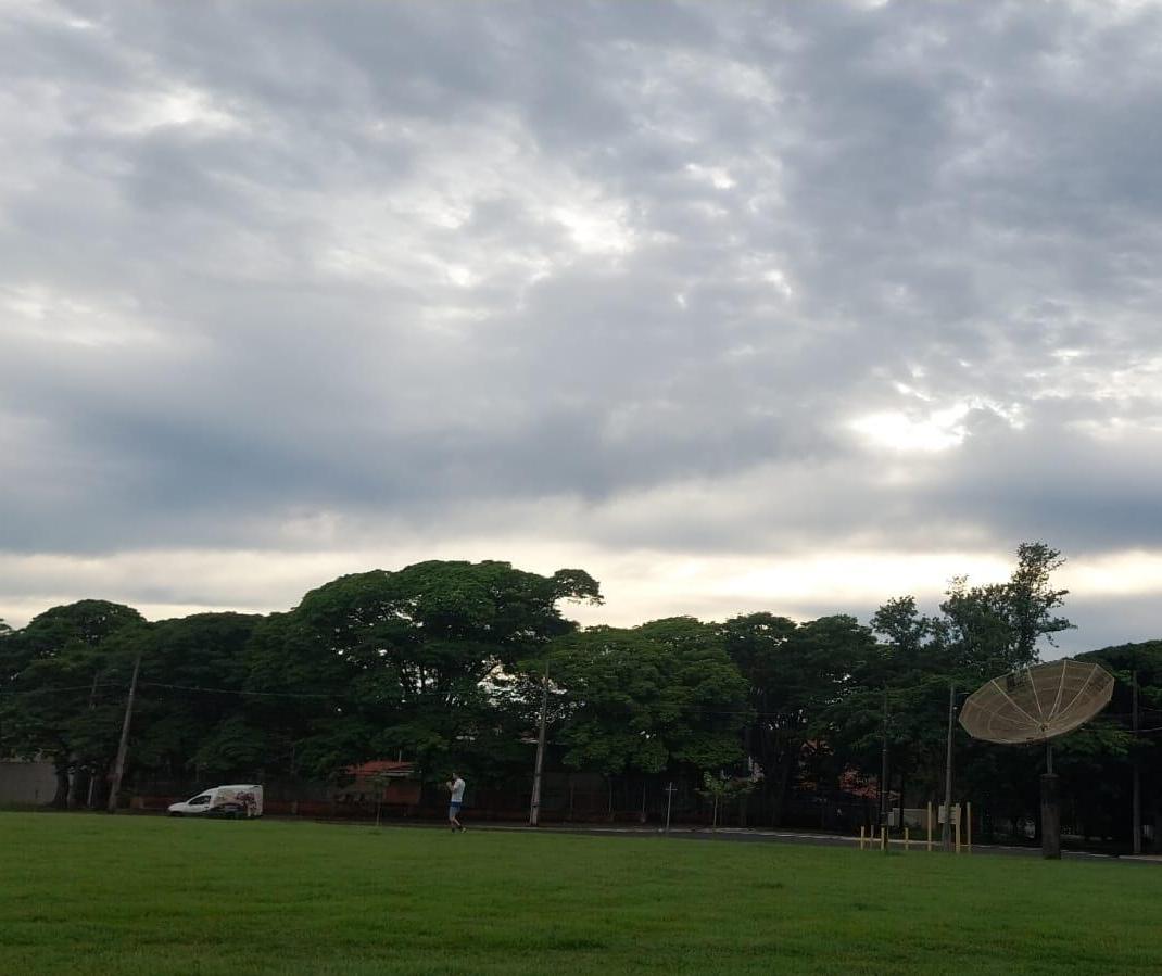 Sábado segue com possibilidade de chuva no Paraná; confira a previsão