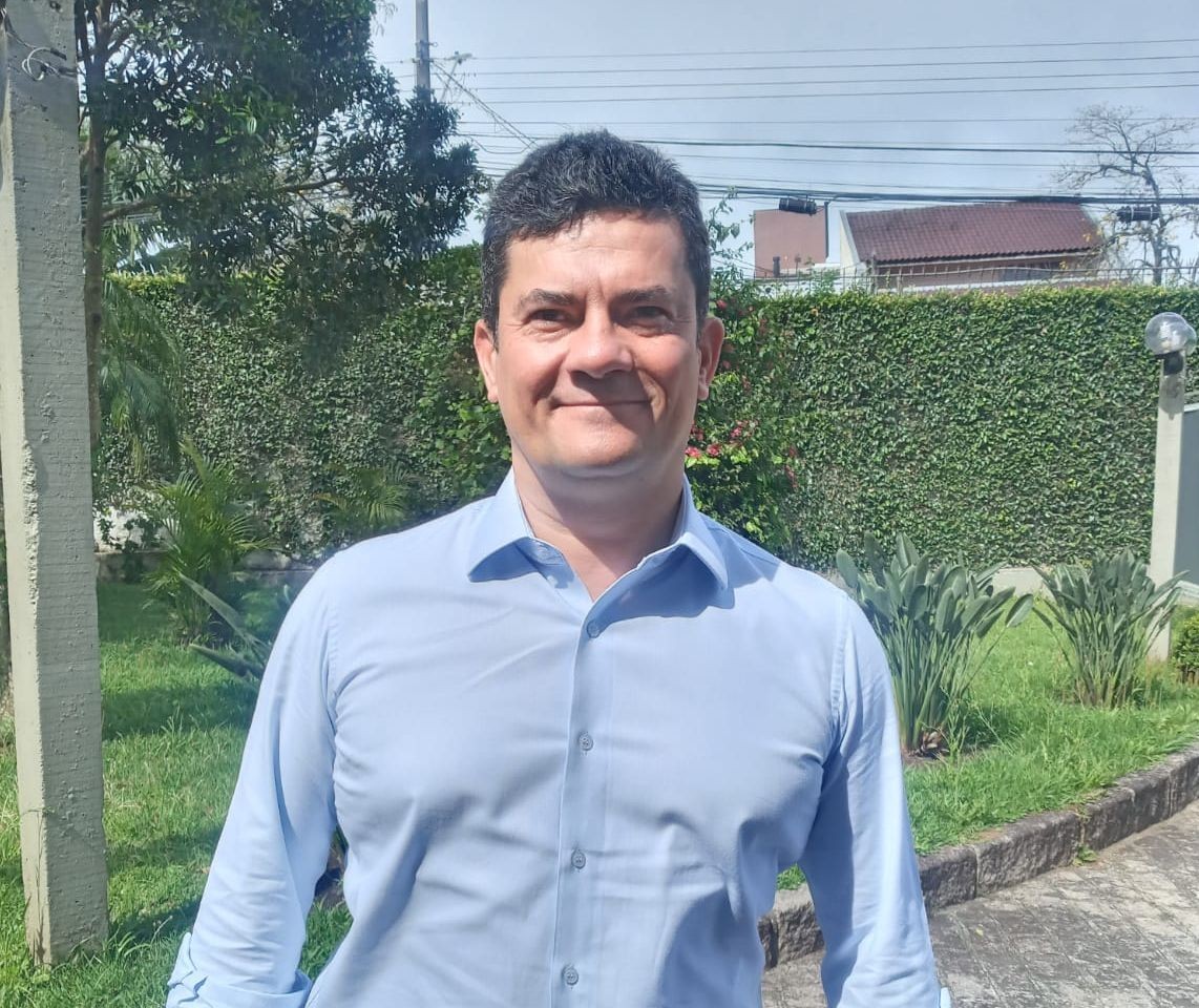 “Vitória será apertada”, acredita Sérgio Moro; senador eleito votou em Curitiba