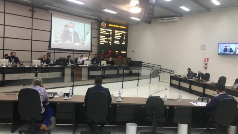 Em sessão ordinária presencial, Câmara de Maringá vota cinco projetos do Executivo
