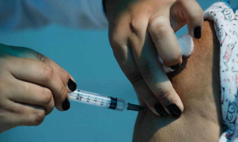 Maringá deve receber 6.655 doses de vacina contra o coronavírus ainda nesta sexta (23)