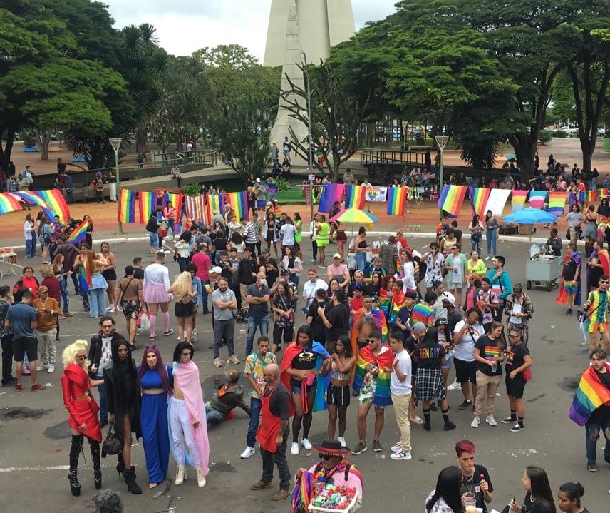 Depois de dois anos, Parada LGBT volta a ser realizada em Maringá
