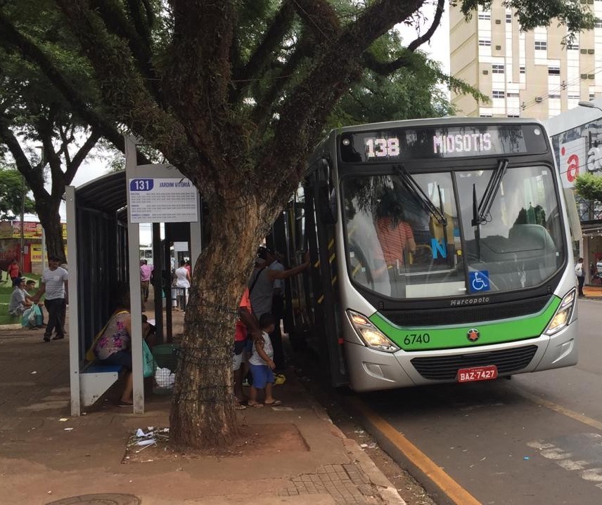 Vereador quer solução para linhas lotadas e diz que passagem em Maringá é cara