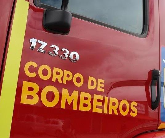 Homem morre carbonizado em incêndio de residência