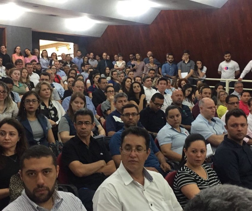 Palestra sobre ISS lota auditório