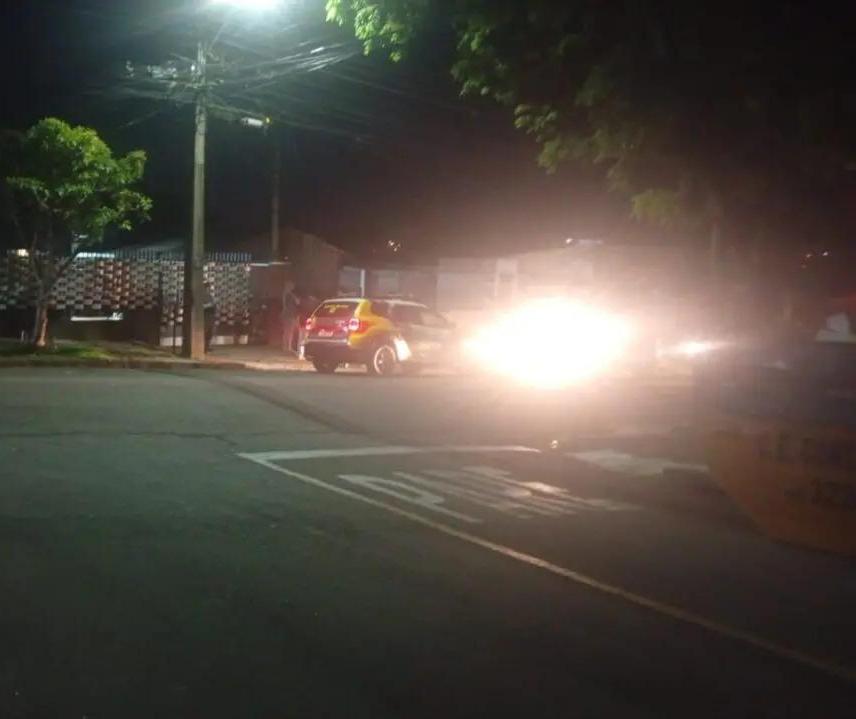 Motociclista que exibiu partes íntimas para adolescente em Maringá é preso pela PM